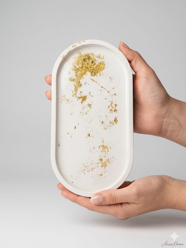 Bandeja tamanho com folhas de ouro ou estampa temática